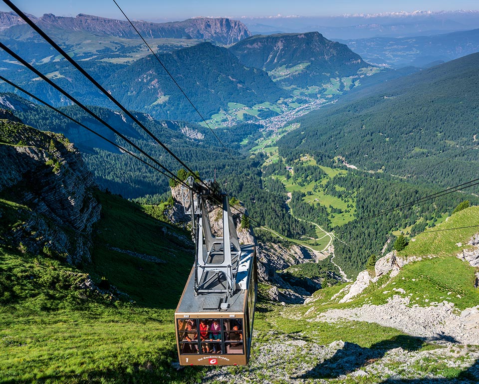 Lifts - Seceda cableways in Ortisei in Val Gardena
